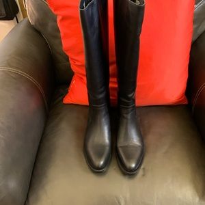Brand new Steve Madden leather boots